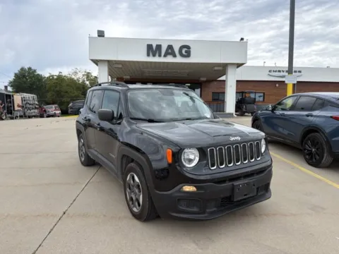 Black 2016 Jeep Renegade Sport for sale in Chillicothe, MO