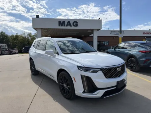 White 2020 Cadillac XT6 AWD Premium Luxury for sale in Chillicothe, MO