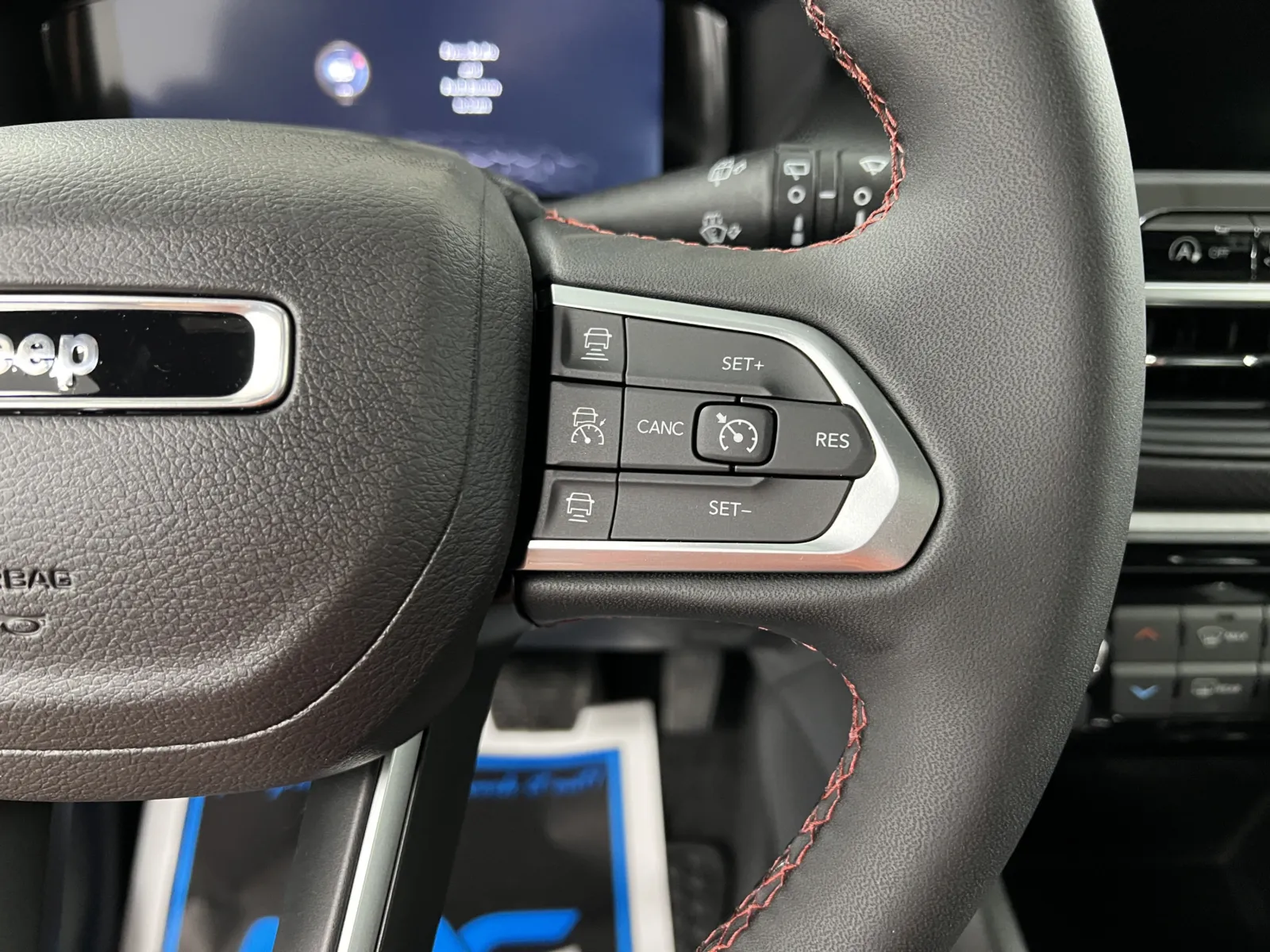 Jeep Compass photo 25