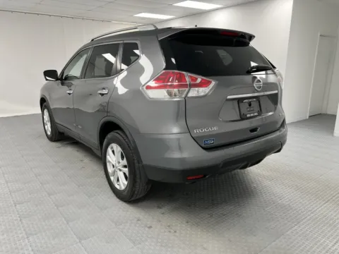 More photos of 2016 Nissan Rogue SV at MAG CDJR, MO