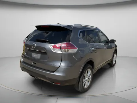 More photos of 2016 Nissan Rogue SV at MAG CDJR, MO