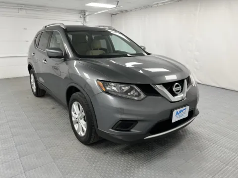 Gray 2016 Nissan Rogue SV for sale in Chillicothe, MO