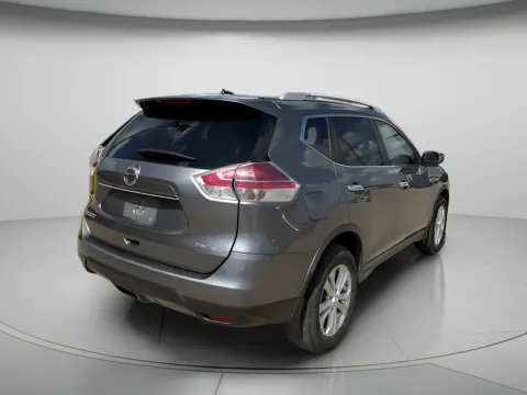 More photos of 2016 Nissan Rogue SV at MAG CDJR, MO