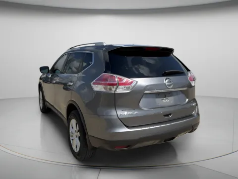 More photos of 2016 Nissan Rogue SV at MAG CDJR, MO