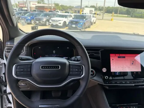 More photos of 2024 Jeep Wagoneer Series II at MAG CDJR, MO