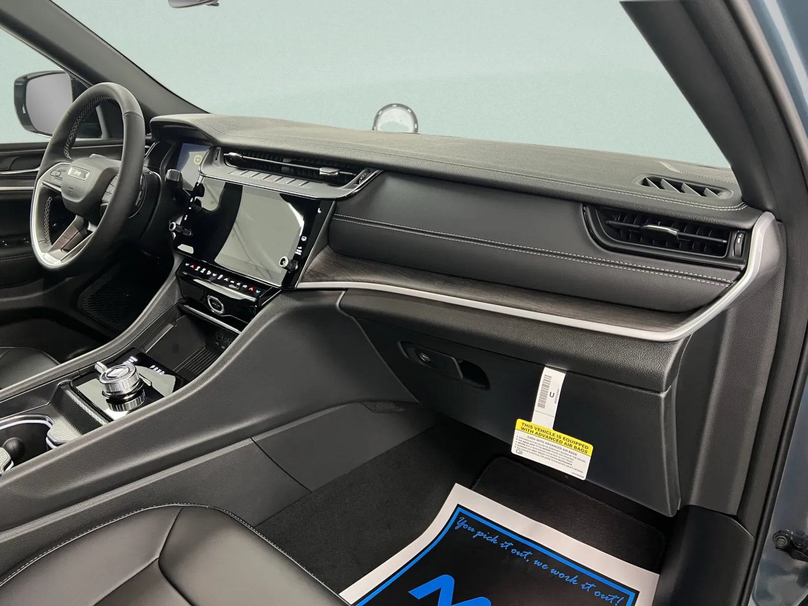 Jeep Grand Cherokee photo 37