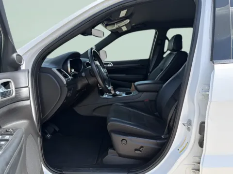 More photos of 2020 Jeep Grand Cherokee Altitude at MAG CDJR, MO
