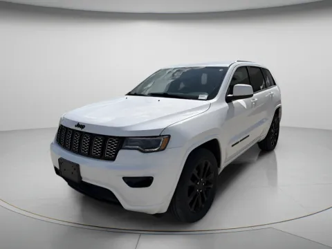 Photos of 2020 Jeep Grand Cherokee Altitude for sale in Chillicothe, MO at MAG CDJR