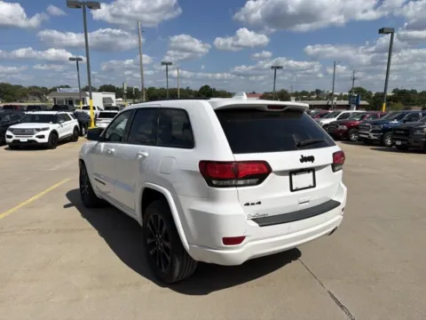 More photos of 2020 Jeep Grand Cherokee Altitude at MAG CDJR, MO