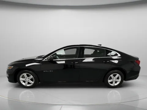 More photos of 2025 Chevrolet Malibu LT at MAG CDJR, MO