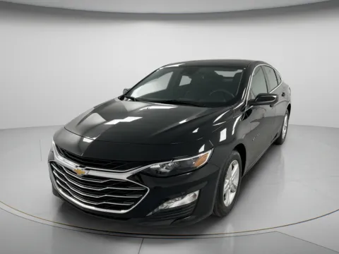 More photos of 2025 Chevrolet Malibu LT at MAG CDJR, MO