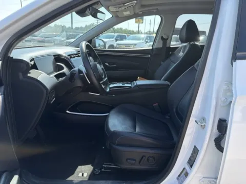 More photos of 2023 Hyundai Tucson Limited at MAG CDJR, MO