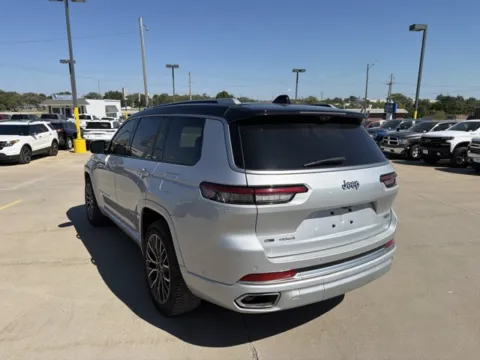 More photos of 2021 Jeep Grand Cherokee L Summit Reserve at MAG CDJR, MO