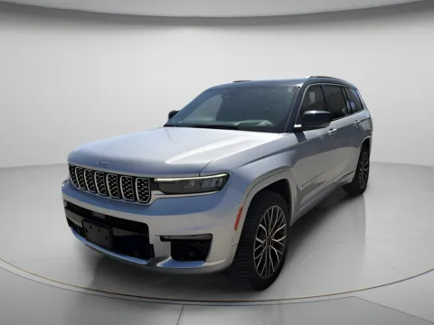 Photos of 2021 Jeep Grand Cherokee L Summit Reserve for sale in Chillicothe, MO at MAG CDJR