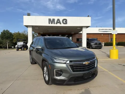 Silver 2023 Chevrolet Traverse LT Cloth for sale in Chillicothe, MO