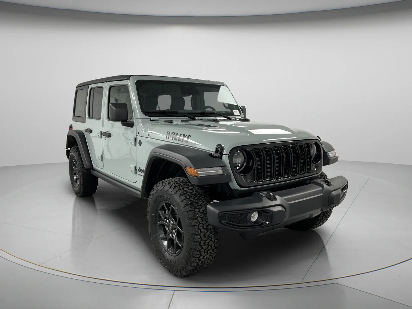 Jeep Wrangler photo 2