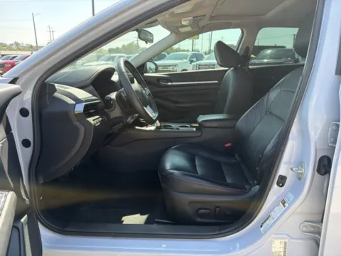 More photos of 2023 Nissan Altima 2.0 SR at MAG CDJR, MO