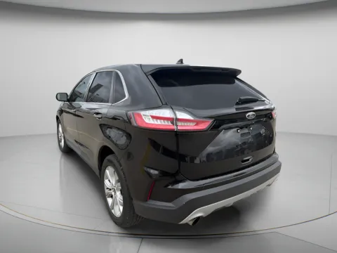 More photos of 2022 Ford Edge Titanium at MAG CDJR, MO