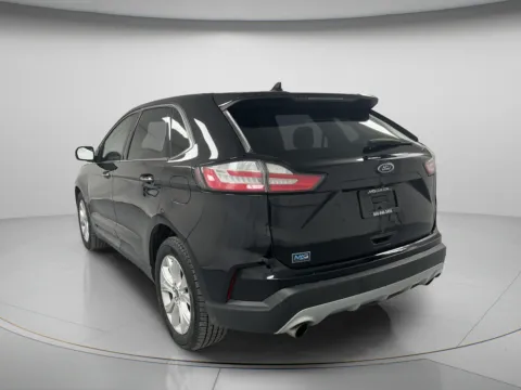 More photos of 2022 Ford Edge Titanium at MAG CDJR, MO