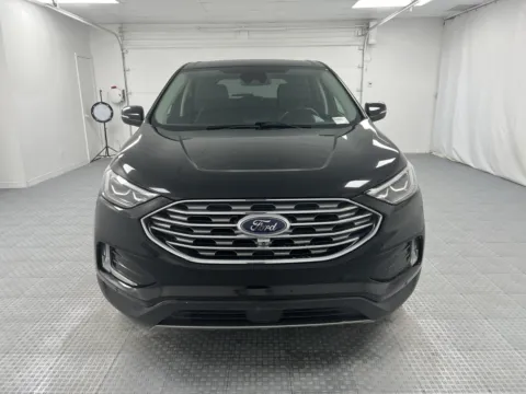 Photos of 2022 Ford Edge Titanium for sale in Chillicothe, MO at MAG CDJR