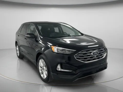 Black 2022 Ford Edge Titanium for sale in Chillicothe, MO