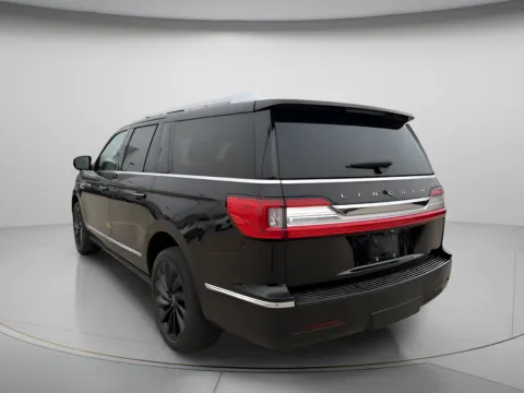 More photos of 2020 Lincoln Navigator L Reserve at MAG CDJR, MO