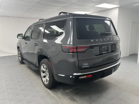 More photos of 2022 Jeep Wagoneer Series II at MAG CDJR, MO