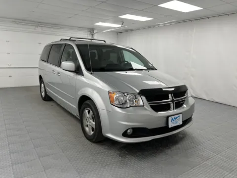 Silver 2011 Dodge Grand Caravan Crew for sale in Chillicothe, MO
