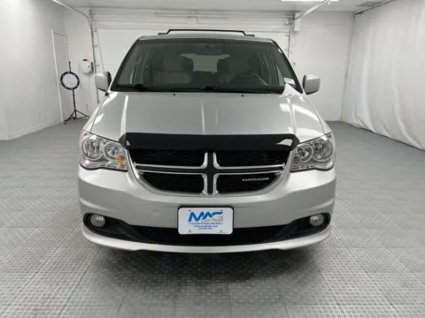 Photos of 2011 Dodge Grand Caravan Crew for sale in Chillicothe, MO at MAG CDJR