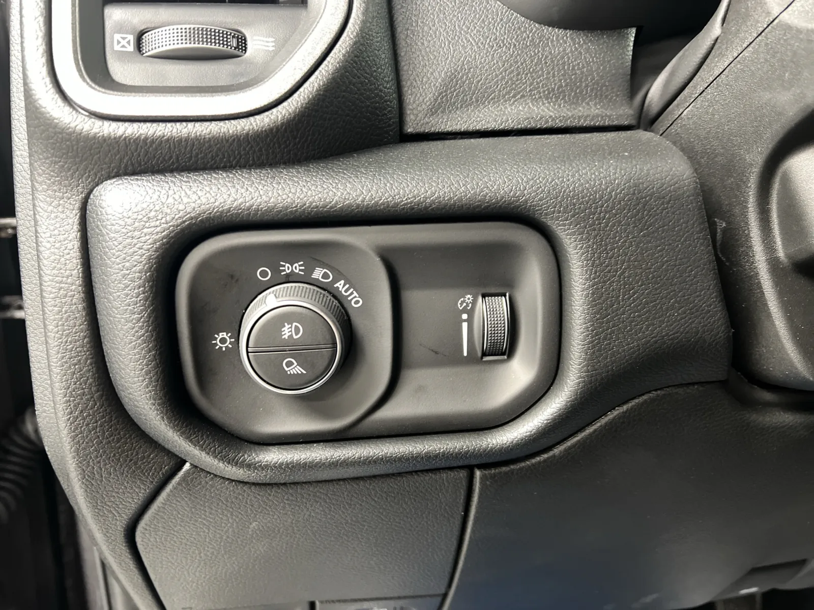 Ram 3500 photo 18