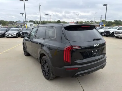 More photos of 2022 Kia Telluride SX at MAG CDJR, MO