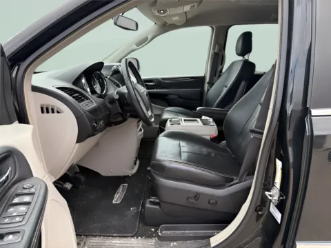 More photos of 2016 Chrysler Town & Country Touring at MAG CDJR, MO