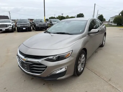 Photos of 2025 Chevrolet Malibu LT for sale in Chillicothe, MO at MAG CDJR