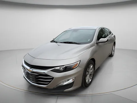 Photos of 2025 Chevrolet Malibu LT for sale in Chillicothe, MO at MAG CDJR