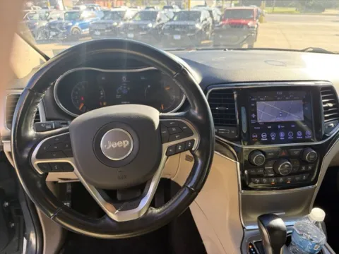 More photos of 2020 Jeep Grand Cherokee Limited at MAG CDJR, MO