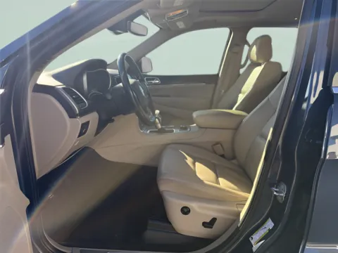 Another view of 2020 Jeep Grand Cherokee Limited for sale in Chillicothe, MO at MAG CDJR