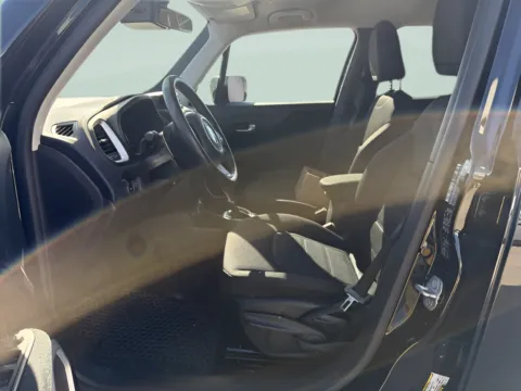 More photos of 2020 Jeep Renegade Latitude at MAG CDJR, MO