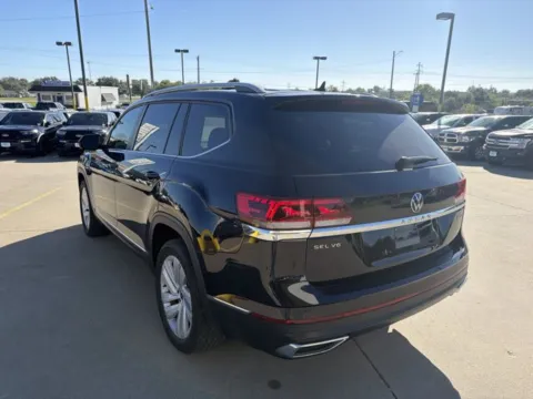 More photos of 2021 Volkswagen Atlas 3.6L V6 SEL at MAG CDJR, MO