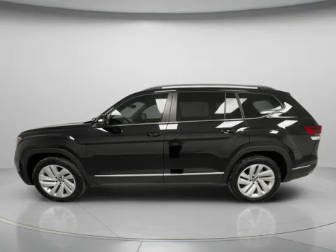 More photos of 2021 Volkswagen Atlas 3.6L V6 SEL at MAG CDJR, MO