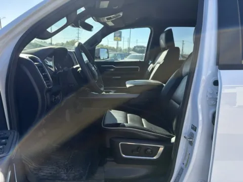 Photos of 2025 Ram 1500 Laramie for sale in Chillicothe, MO at MAG CDJR