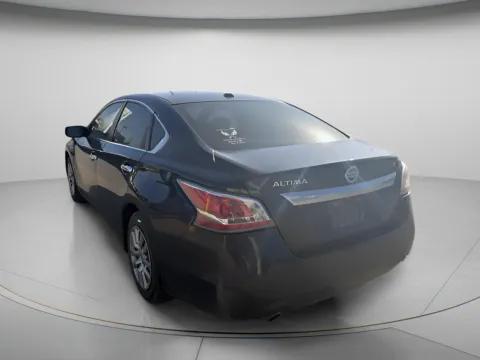 More photos of 2015 Nissan Altima 2.5 at MAG CDJR, MO