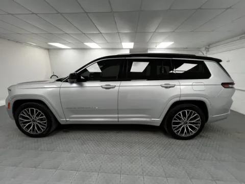 More photos of 2021 Jeep Grand Cherokee L Summit Reserve at MAG CDJR, MO