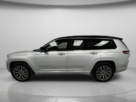 More photos of 2021 Jeep Grand Cherokee L Summit Reserve at MAG CDJR, MO