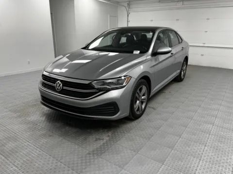 Another view of 2024 Volkswagen Jetta SE for sale in Chillicothe, MO at MAG CDJR