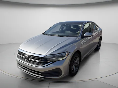 Photos of 2024 Volkswagen Jetta SE for sale in Chillicothe, MO at MAG CDJR
