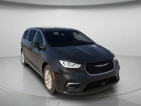 Black 2019 Jeep Cherokee High Altitude for sale in Chillicothe, MO