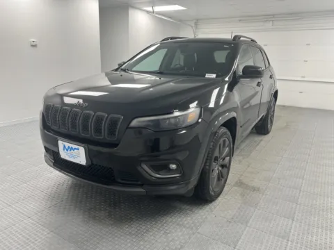 Another view of 2019 Jeep Cherokee High Altitude for sale in Chillicothe, MO at MAG CDJR