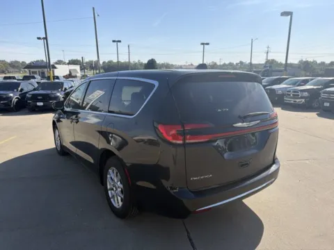 More photos of 2023 Chrysler Pacifica Touring L at MAG CDJR, MO