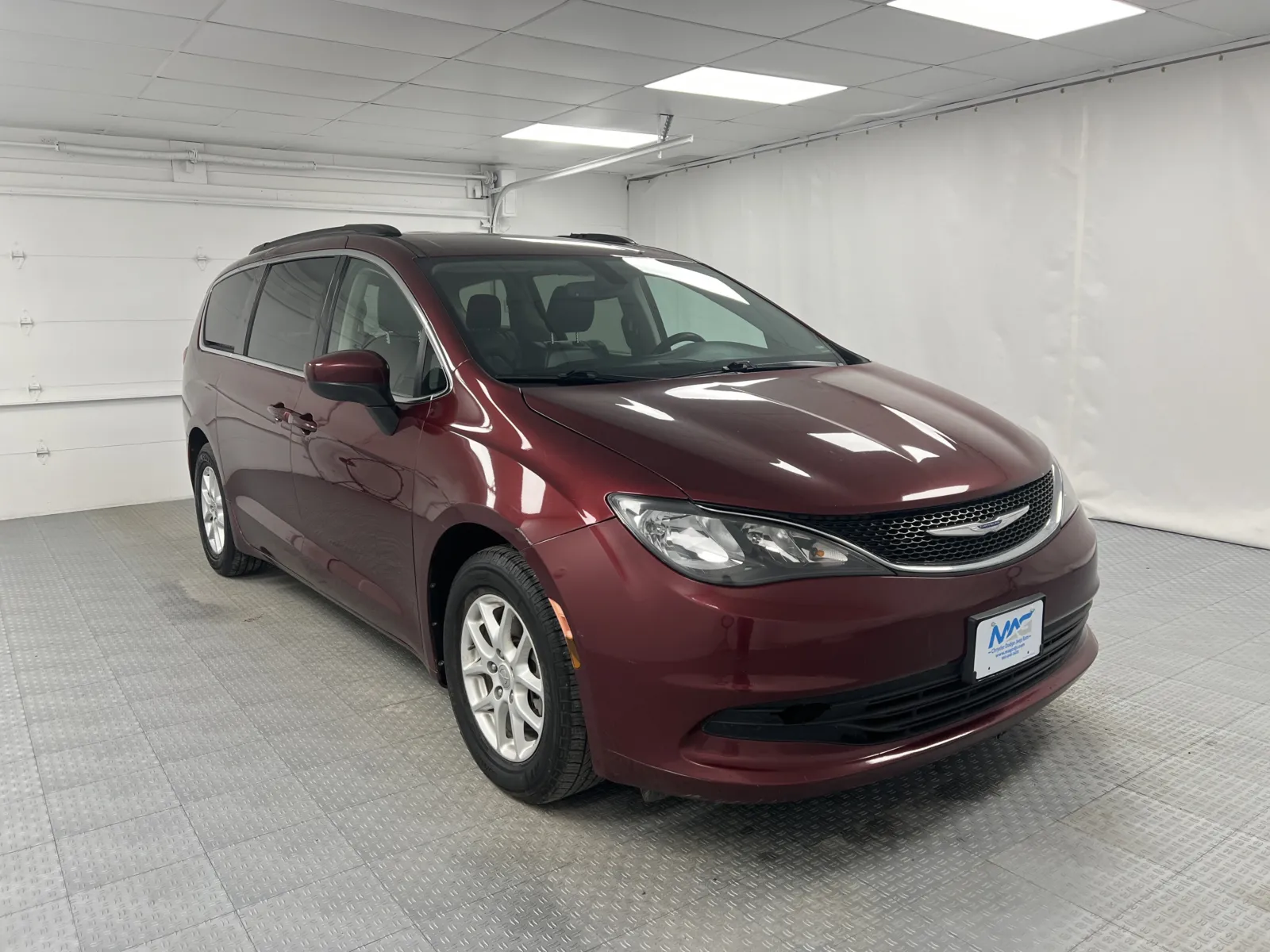 Red 2020 Chrysler Voyager LXI for sale in Chillicothe, MO