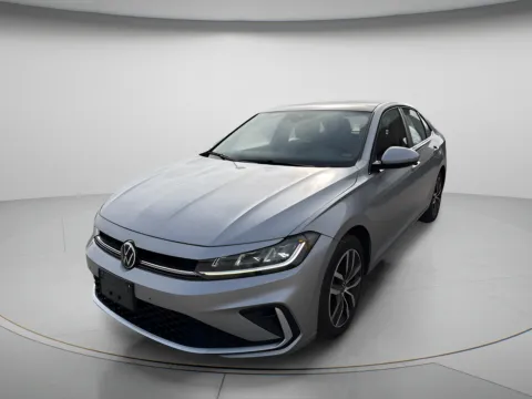 Photos of 2025 Volkswagen Jetta SE for sale in Chillicothe, MO at MAG CDJR